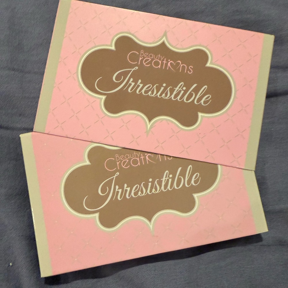 Beauty Creations Irresistible Eyeshadow Palette